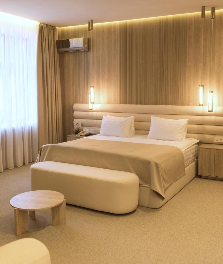 Amsterdam Hotel Aktobé Extérieur photo