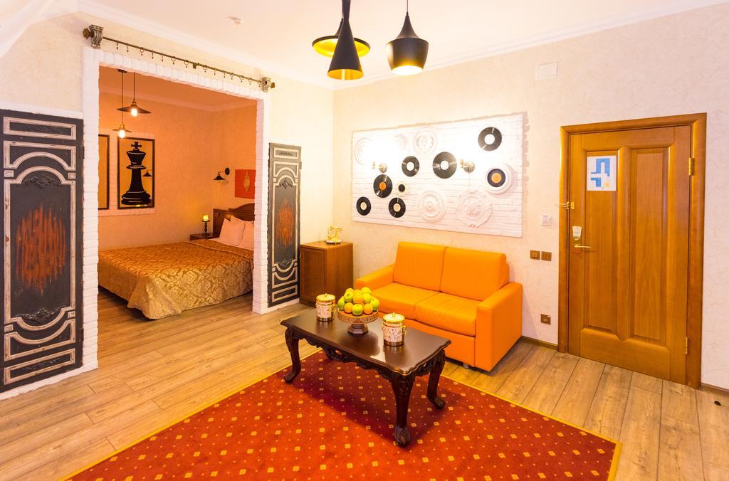 Amsterdam Hotel Aktobé Extérieur photo