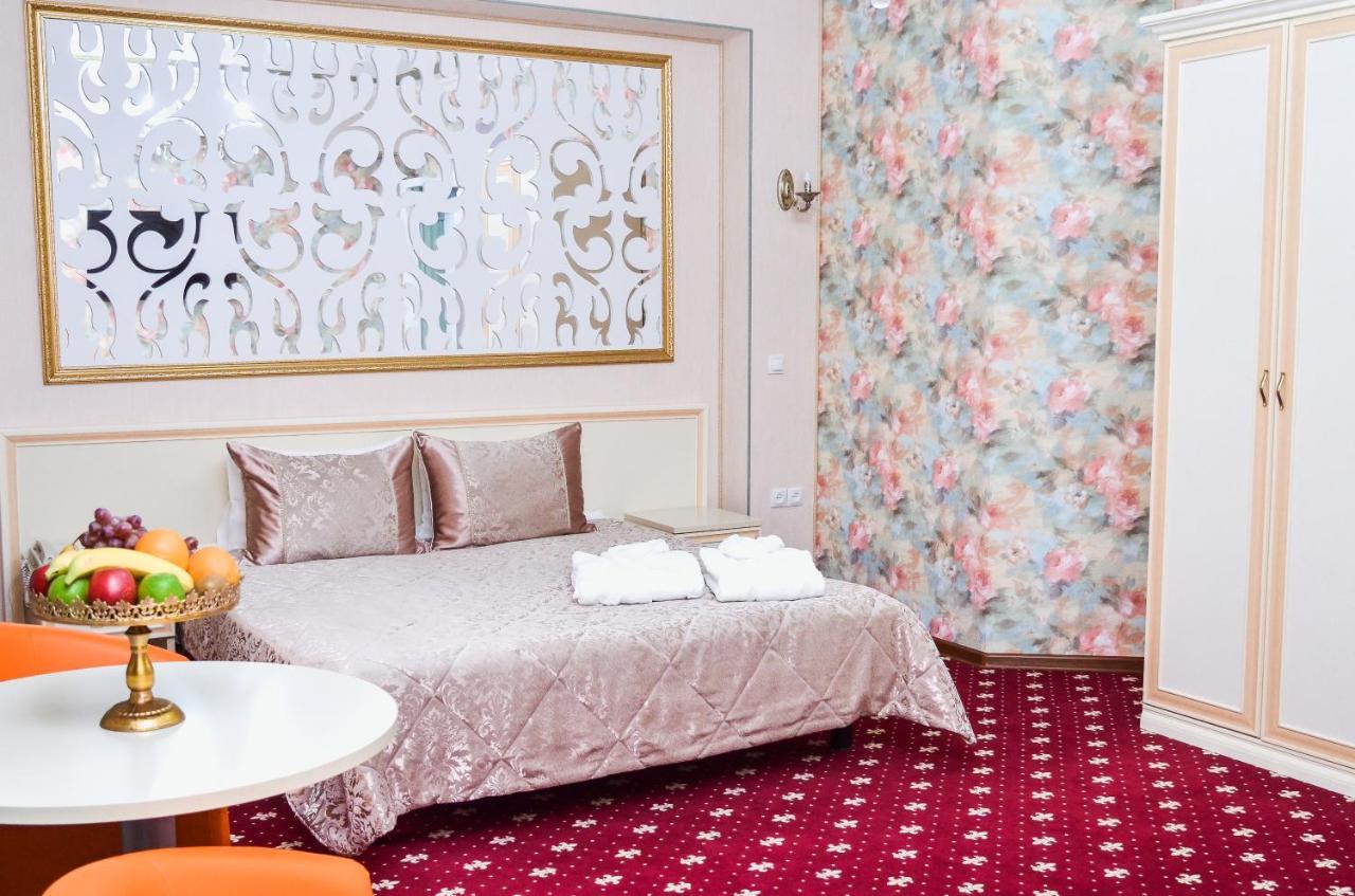 Amsterdam Hotel Aktobé Extérieur photo